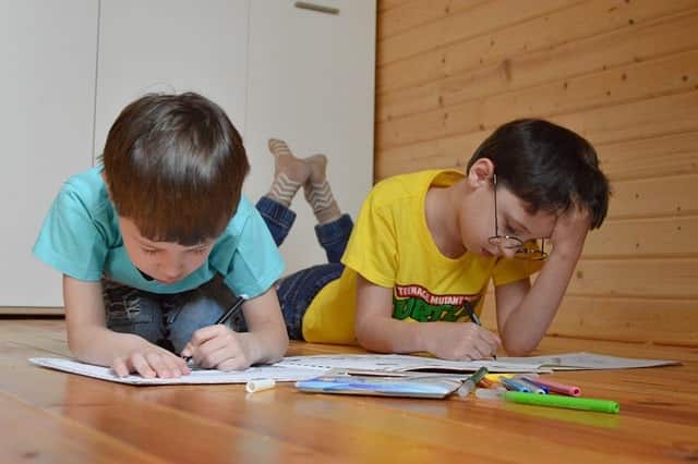 kids working together on the floor